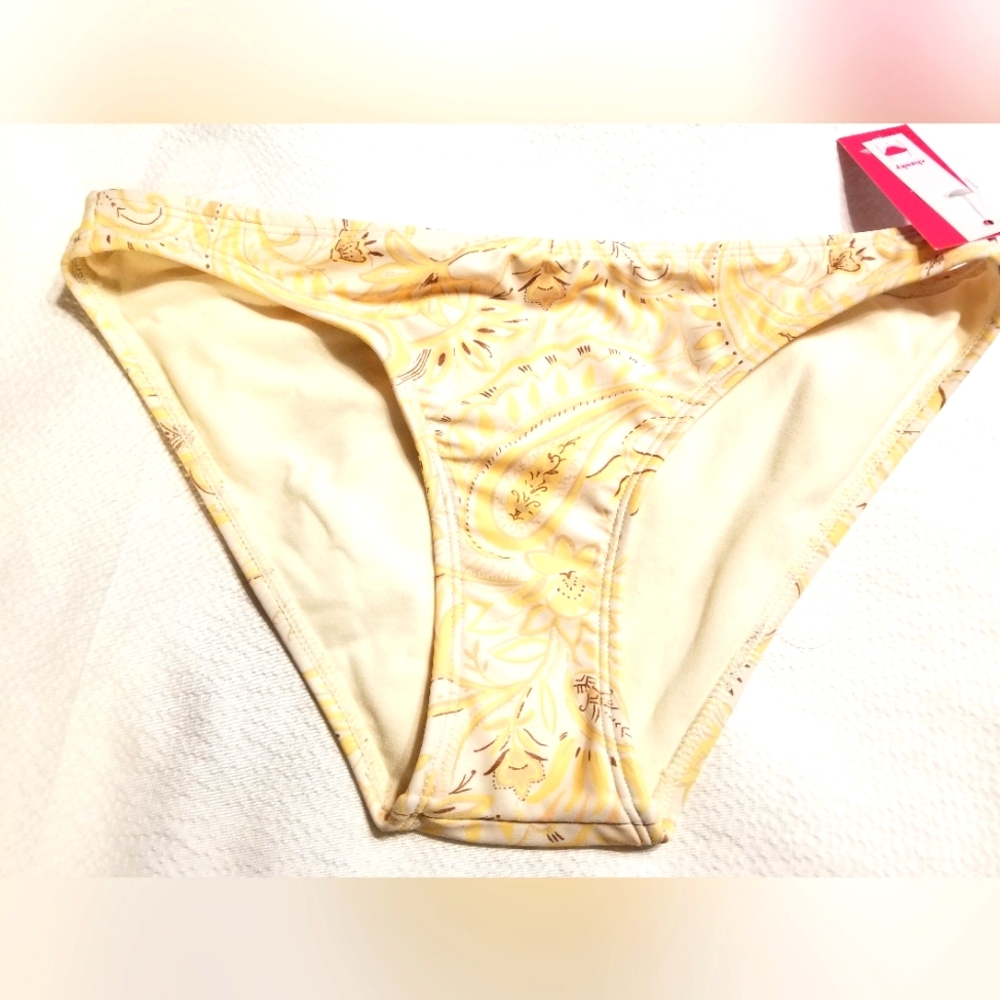 NWT PAISLEY PRINT BIKINI BOTTOM SWIM HIGH WAISTED MEDIUM COVERAGE. cute